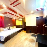 Hotel Airport Fly Inn，位于勒克瑙Chaudhary Charan Singh International Airport - LKO附近的酒店