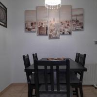 House close to airport，位于埃普拉特约布里加巴塞罗那埃尔普拉特机场 - BCN附近的酒店