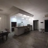 Jencquel Home，位于Coronel Suárez的酒店