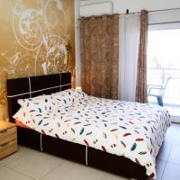 Apartman Zorana，位于蒂瓦特蒂瓦特机场 - TIV附近的酒店