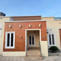 Cozy Quarters 1 Bedroom，位于卡杜纳Kaduna Airport - KAD附近的酒店