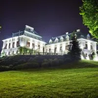 Manor House SPA Adults Only，位于赫莱维斯卡的酒店