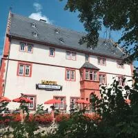 Hotel Schloss Ysenburg，位于Staden的酒店