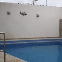 Torreón - Casa cerca del aeropuerto con alberca priv，位于托雷翁托雷翁国际机场 - TRC附近的酒店