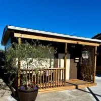 The Olive Tree Shed，位于Whakatane华卡塔尼机场 - WHK附近的酒店