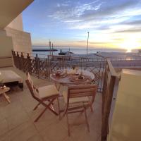 POTATO BEACH apartment at beach front & sea view，位于拉戈斯的酒店