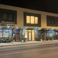 Pensiune cu restaurant Bigfast,位于Luduş的酒店