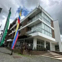 LUXURY Hotel，位于圣罗莎德卡瓦尔的酒店