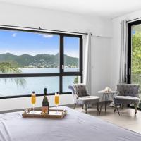 Beacon Hill Hideaway Luxury Condo in Simpson Bay，位于辛普森湾朱莉安娜公主国际机场 - SXM附近的酒店