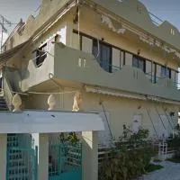 Kiato Rooftop Garden Apartment，位于基亚通的酒店