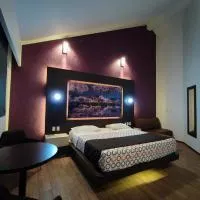 Hotel Destiny Inn Tula，位于Teocalco的酒店