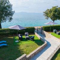 Apartment in Malinska - Insel Krk 53352，位于马林斯卡的酒店