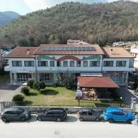 Hotel Riggioni，位于Pozzilli的酒店