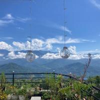 Almost Home Guest House and Cafe，位于KhāndbāriBhojpur Airport - BHP附近的酒店