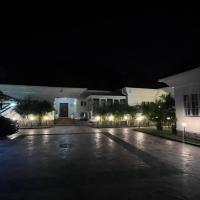 Empyrean，位于JosJos Airport - JOS附近的酒店