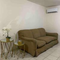 Karakter Inmuebles, Casa Majo，位于雷诺萨卢西奥·布兰科将军国际机场 - REX附近的酒店