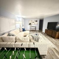 Page Lake House Entire home,Freshly Remodeled, Center of town，位于佩吉佩吉市机场 - PGA附近的酒店