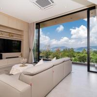 Penthouse Luxurious Seaview Patong，位于芭东海滩的酒店