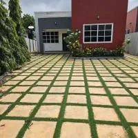 Cozy 3 bedroom house in Frafraha，位于Oshiyie的酒店