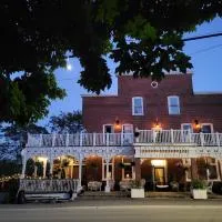 The Tamworth Hotel, Tamworth ,Ontario, Canada，位于Tamworth的酒店