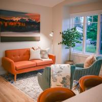 Courtenay Luxe Suite，位于考特尼科莫克斯机场 - YQQ附近的酒店