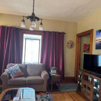 Getaway with a small town feel，位于CurrieSouthwest Minnesota Regional (Marshall/Ryan Field) - MML附近的酒店