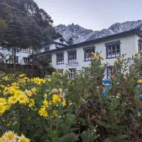 Lukla Himalaya Lodge，位于LuklaLukla Airport - LUA附近的酒店