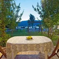 Villa Elli 1 Beach front with garden,位于伊泰阿的酒店