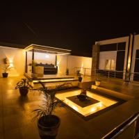 Db Continental Loft Apartment，位于Bar GadaJos Airport - JOS附近的酒店