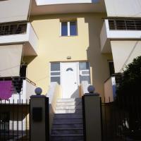 Sunny Apartments - Tolis 2o&sigmaf;，位于卡拉马塔的酒店