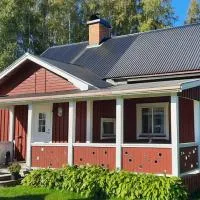 'Bij de buren'，位于Norra Skoga的酒店