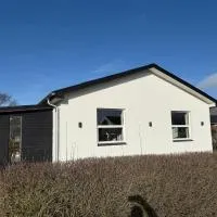 Cozy house in Hjoerring close to city & nature，位于约灵的酒店