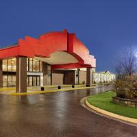 AmericInn by Wyndham Grand Rapids Airport North，位于大急流城杰拉尔德·福特国际机场 - GRR附近的酒店