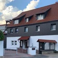 Ferienwohnung alte Schule，位于Kaiserpfalz的酒店