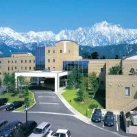 恋月鹤旅馆，位于上市的酒店