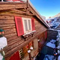 MeenaBagh Villa Rooms & Cafe，位于西姆拉的酒店