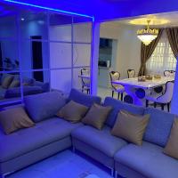Tasteful 5 bedroom , 2 kitchen, 2 living-room，位于伊巴丹Ibadan Airport - IBA附近的酒店