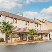 B&B HOTEL Chatellerault，位于沙泰勒罗的酒店