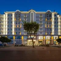 Radisson Hotel Mersin,位于梅尔辛的酒店