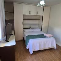 Residencial Vitor Studio 1，位于圣若泽杜斯皮尼艾斯阿丰索·佩纳国际机场 - CWB附近的酒店