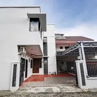Hotel O Nathania Exclusive，位于斯勒曼的酒店