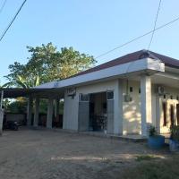 Hotel O Penginapan Mc Lodge，位于纳闽巴霍Komodo International Airport - LBJ附近的酒店
