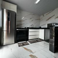 Apartamento próximo ao Aeroporto de Floripa，位于弗洛里亚诺波利斯弗洛里亚诺波利斯-埃尔西利·乌鲁兹机场 - FLN附近的酒店