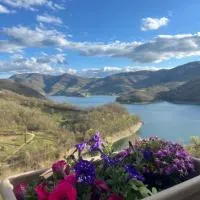 Paradiso sul lago，位于Valle Verde的酒店