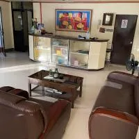 ESA Hotel powered by Jekav Hotel，位于Roxas的酒店