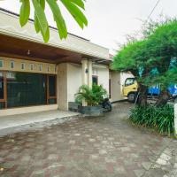 Capital O 90643 Suri Guest House Syariah，位于巴东巴东机场 - PDG附近的酒店