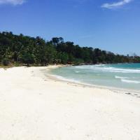 美丽海滩民宿，位于瓜隆岛椰子海滩的酒店