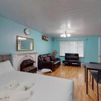 Spacious studio with easy access to the centre，位于伦敦伦敦城市机场 - LCY附近的酒店