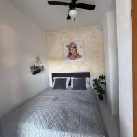 Room P&E，位于卡斯特尔·斯塔费力克斯普利特机场 - SPU附近的酒店
