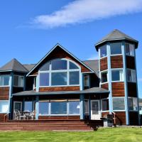 Stunning Beachside Vacation Rental for Family or Group Glamping Escapes to Alaska，位于荷马Port Graham Airport - PGM附近的酒店